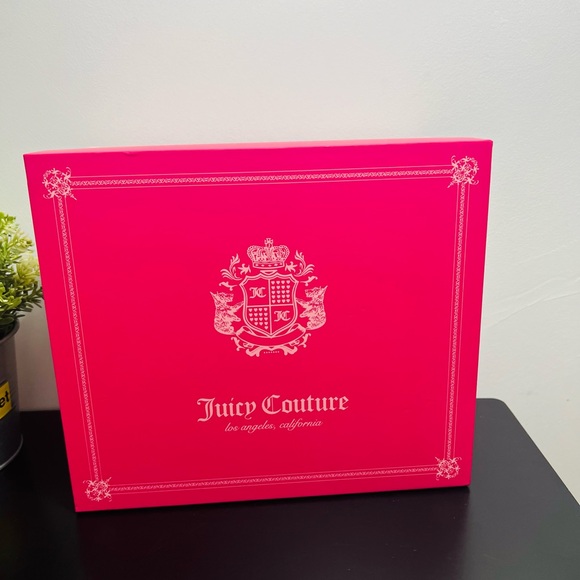 Juicy Couture Heritage Barrel Bag 3PC Gift Set - Mint & Pink NEW - Picture 13 of 14